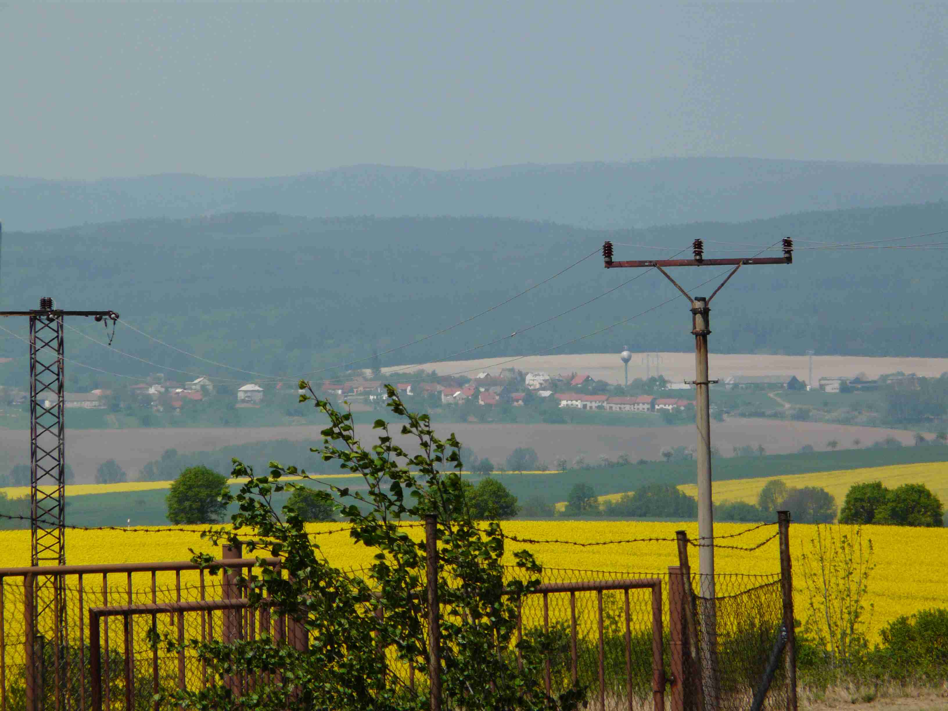 krajina kolem nás.jpg