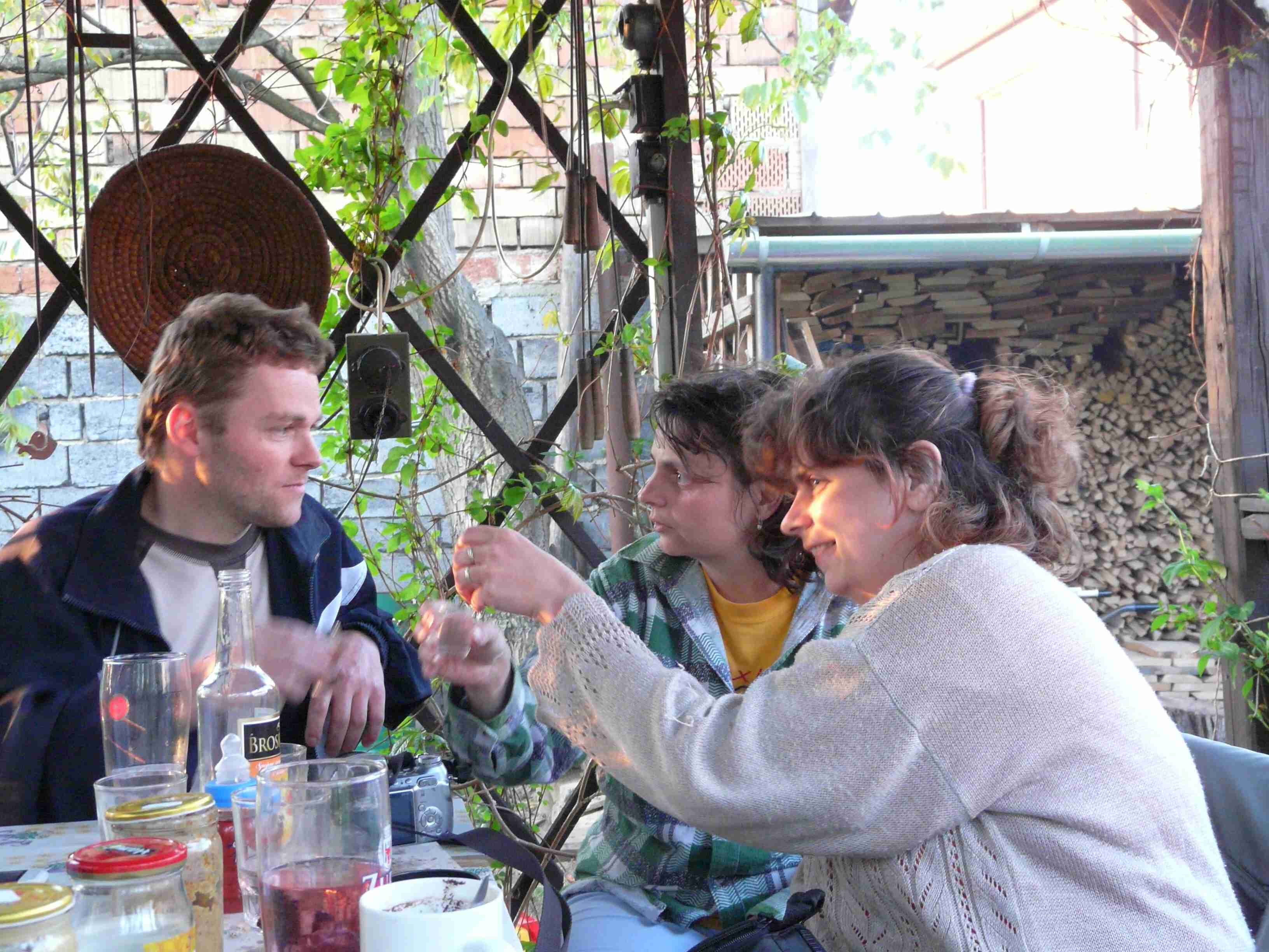 posezení s bratrancem.jpg